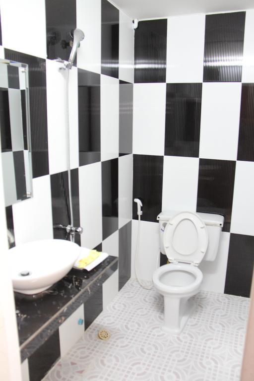 Capitol 3 Guesthouse Phnom Penh Ngoại thất bức ảnh