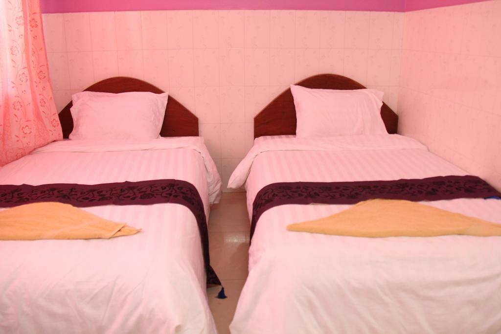 Capitol 3 Guesthouse Phnom Penh Ngoại thất bức ảnh