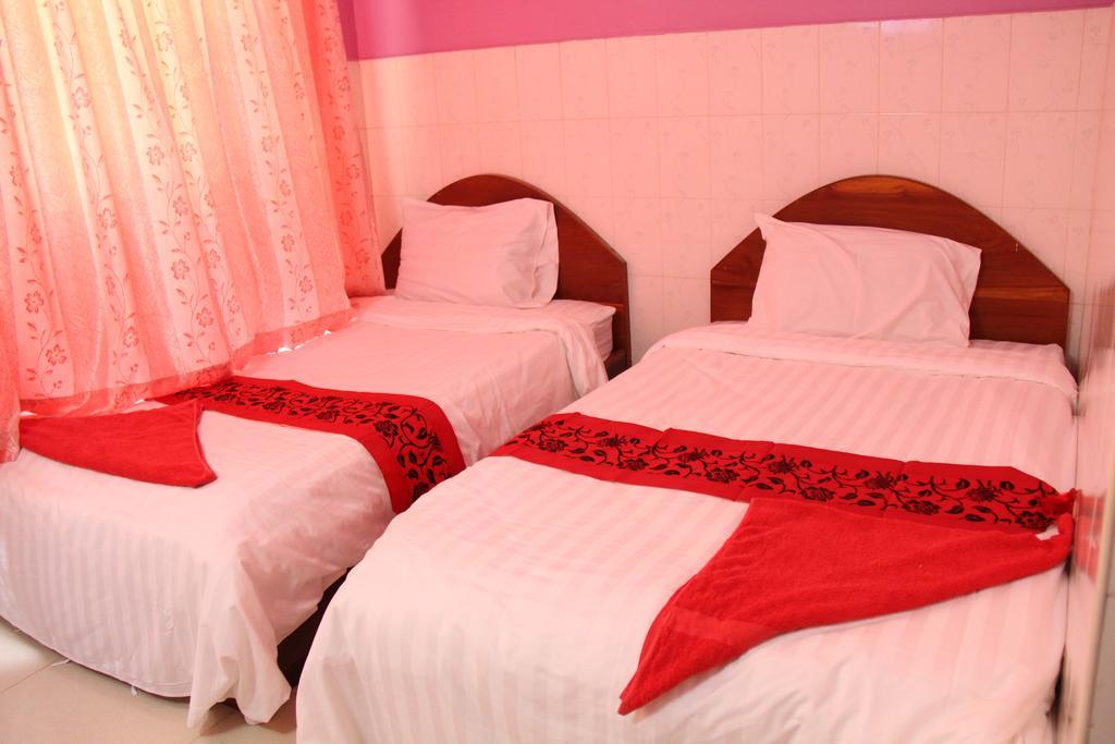 Capitol 3 Guesthouse Phnom Penh Ngoại thất bức ảnh