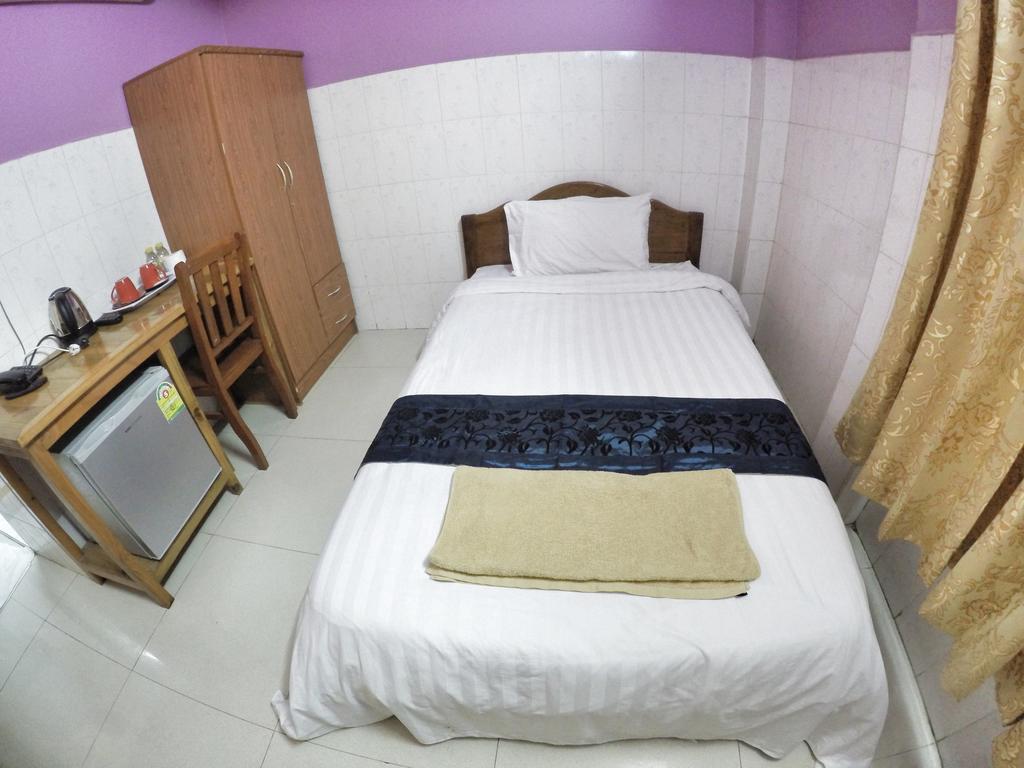 Capitol 3 Guesthouse Phnom Penh Ngoại thất bức ảnh