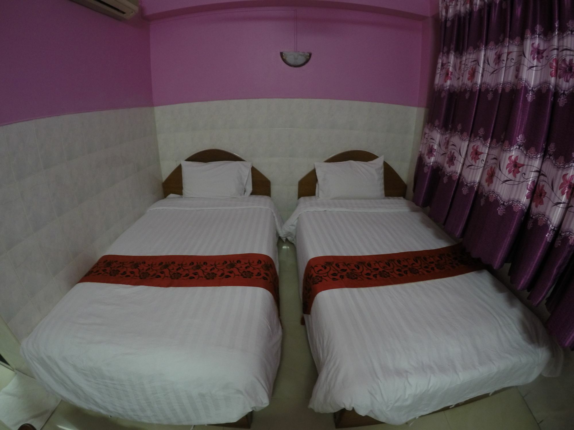 Capitol 3 Guesthouse Phnom Penh Ngoại thất bức ảnh