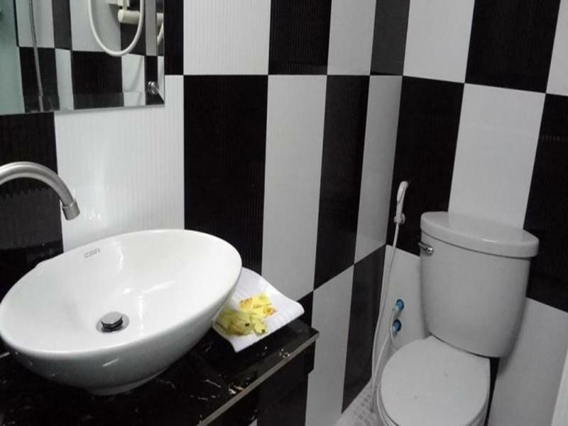 Capitol 3 Guesthouse Phnom Penh Ngoại thất bức ảnh