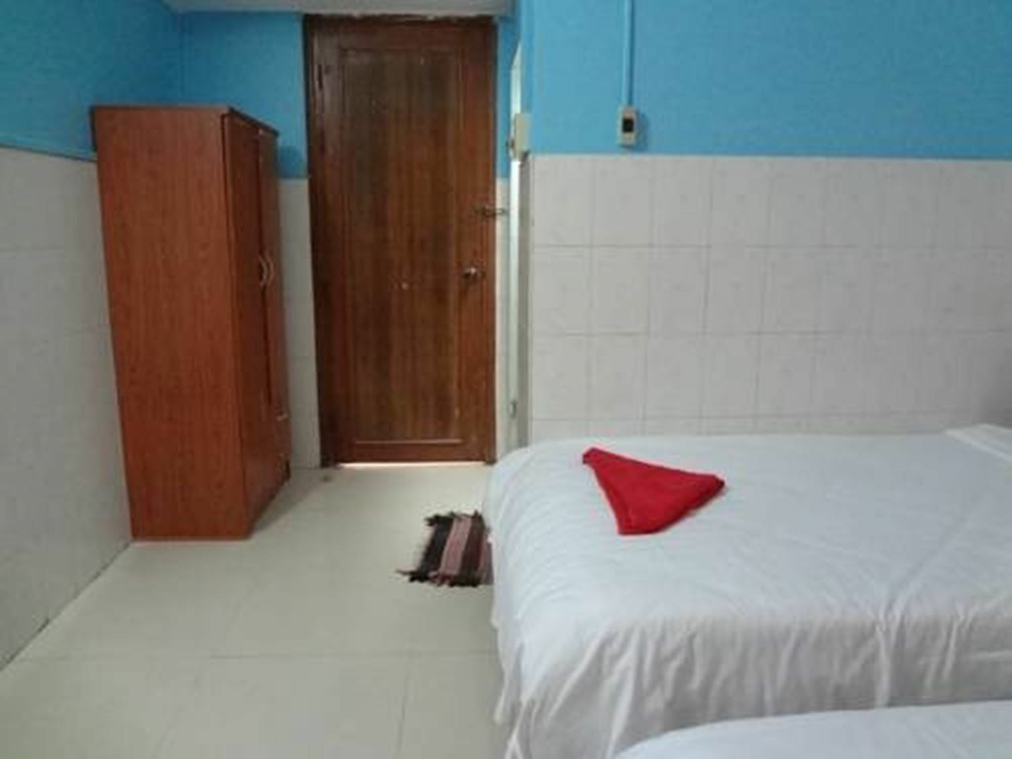 Capitol 3 Guesthouse Phnom Penh Ngoại thất bức ảnh