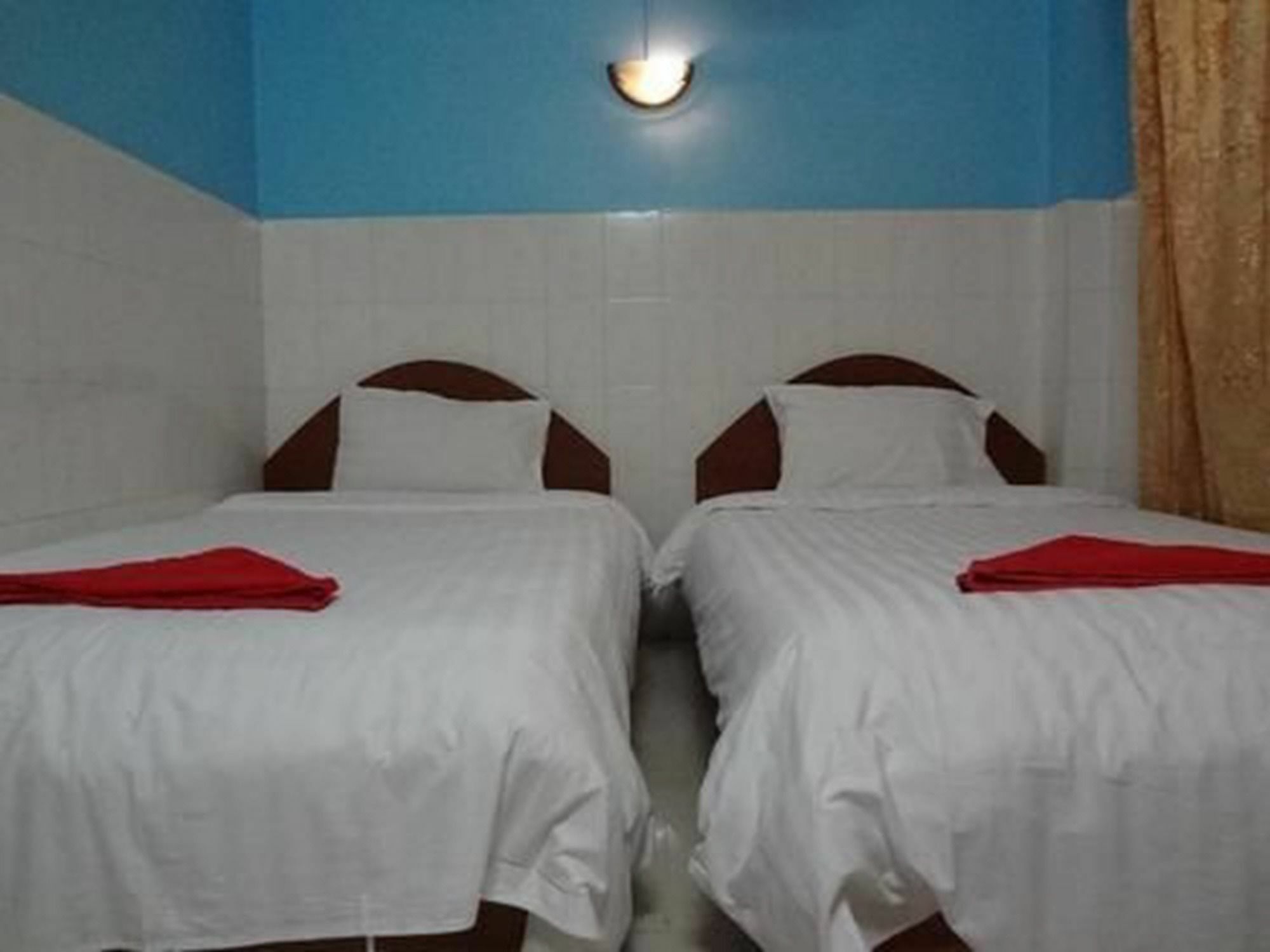 Capitol 3 Guesthouse Phnom Penh Ngoại thất bức ảnh