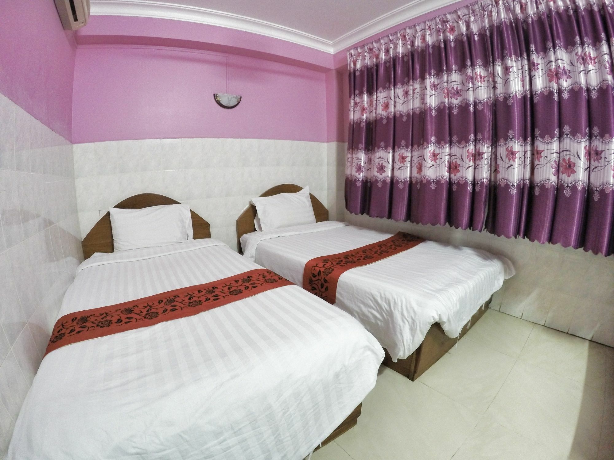 Capitol 3 Guesthouse Phnom Penh Ngoại thất bức ảnh